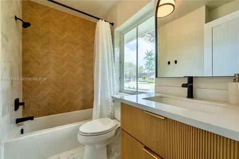 10461 SW 121st Street Miami FL 33176