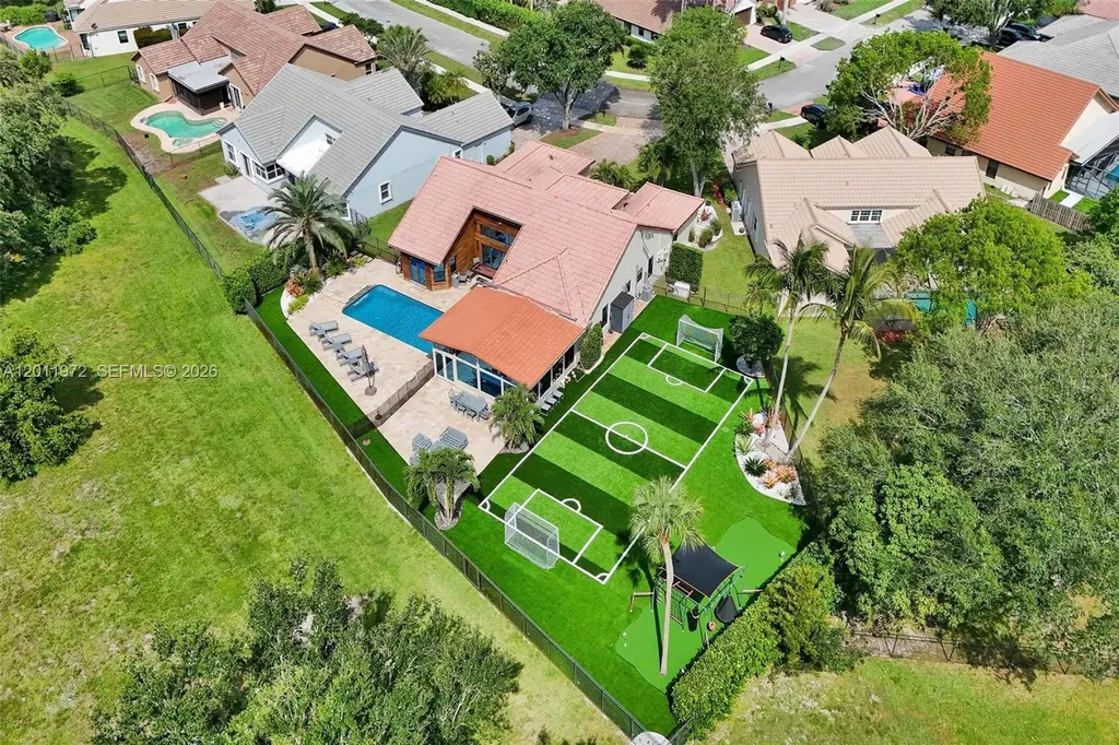3222 Beechberry Circle Davie FL 33328