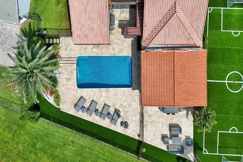 3222 Beechberry Circle Davie FL 33328