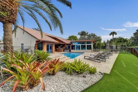3222 Beechberry Circle Davie FL 33328