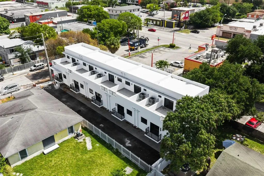 720 NW 55th Terrace Miami FL 33127