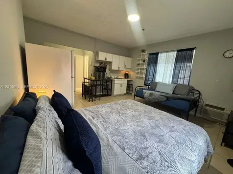 3700 Collins Avenue Miami Beach FL 33140