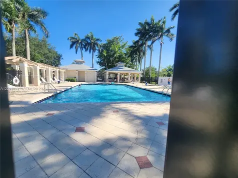 4250 SW 72nd Terrace Davie FL 33314