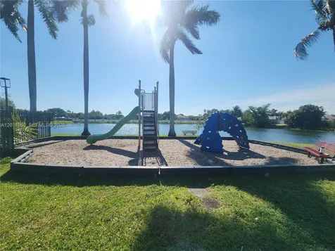 4250 SW 72nd Terrace Davie FL 33314