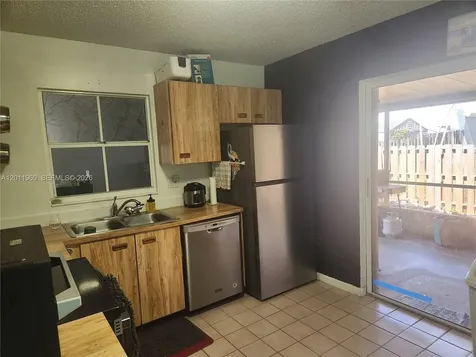 4250 SW 72nd Terrace Davie FL 33314