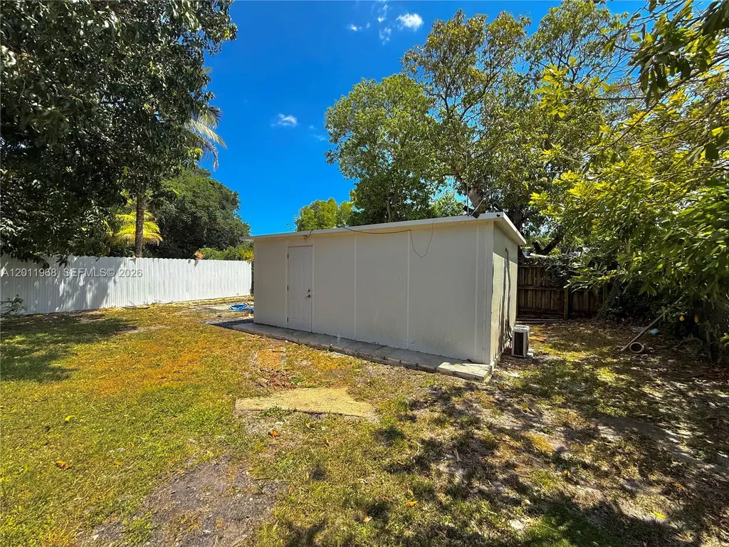 950 NW 109th Street Miami FL 33168