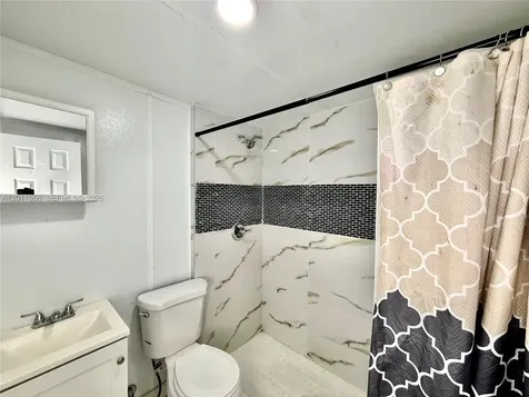 950 NW 109th Street Miami FL 33168