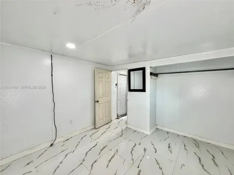 950 NW 109th Street Miami FL 33168