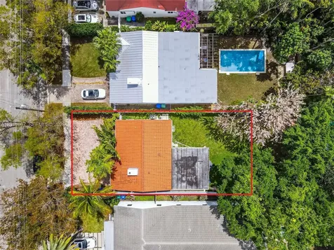 260 SW 29th Road Miami FL 33129