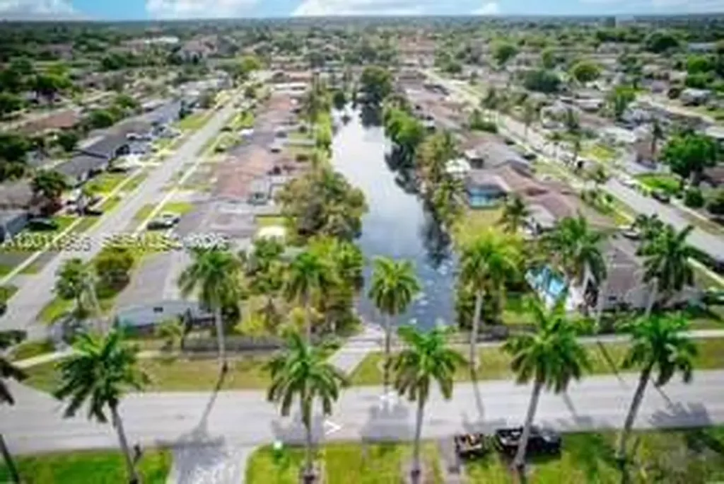11500 NW 39th Street Sunrise FL 33323