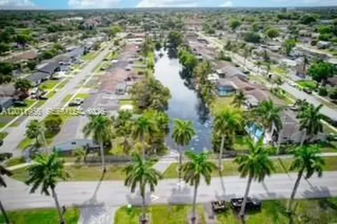 11500 NW 39th Street Sunrise FL 33323