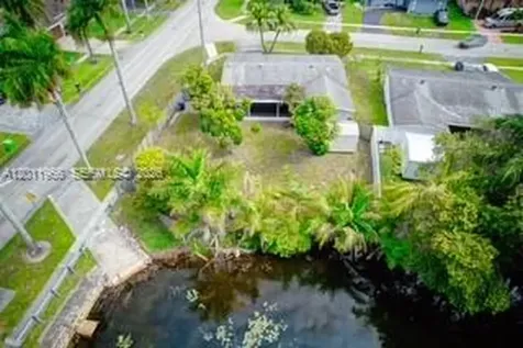 11500 NW 39th Street Sunrise FL 33323