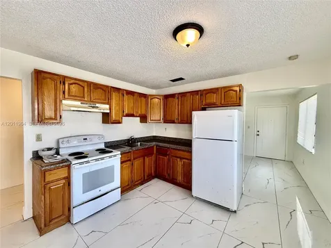 950 NW 109th Street Miami FL 33168