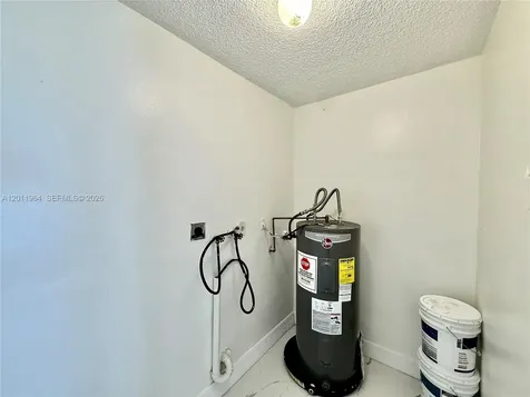 950 NW 109th Street Miami FL 33168