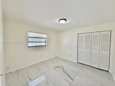 950 NW 109th Street Miami FL 33168
