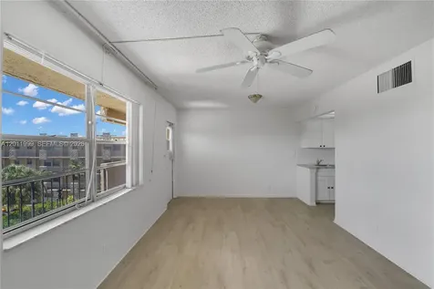 2145 Pierce Street Hollywood FL 33020