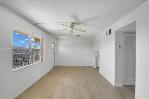 2145 Pierce Street Hollywood FL 33020