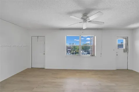 2145 Pierce Street Hollywood FL 33020
