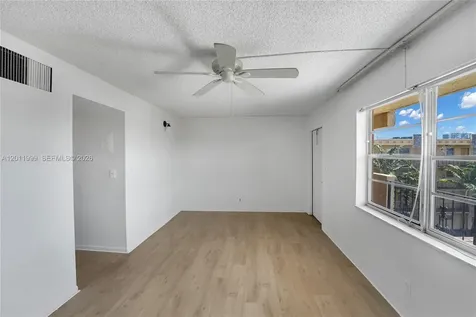 2145 Pierce Street Hollywood FL 33020
