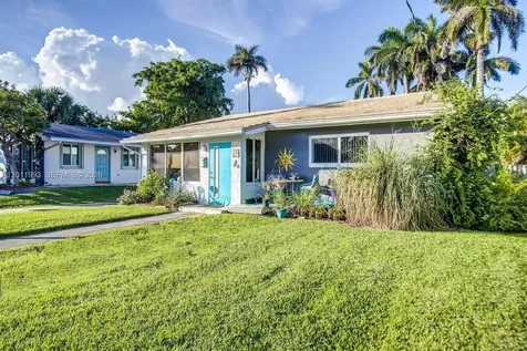 115 SE 2nd Street Dania Beach FL 33004