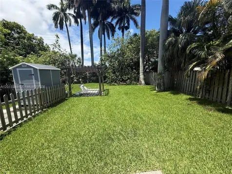 115 SE 2nd Street Dania Beach FL 33004