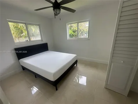 115 SE 2nd Street Dania Beach FL 33004