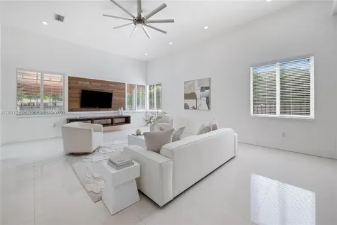 10703 SW 84th Avenue Miami FL 33156