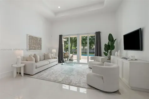 10703 SW 84th Avenue Miami FL 33156