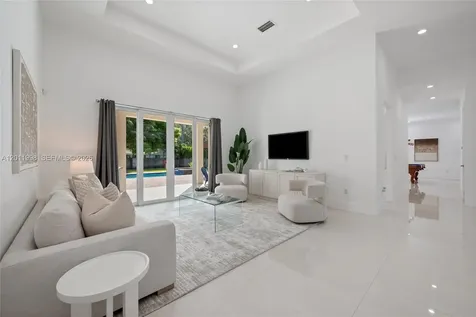 10703 SW 84th Avenue Miami FL 33156
