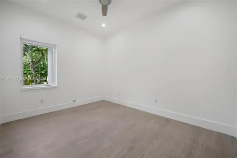 10703 SW 84th Avenue Miami FL 33156