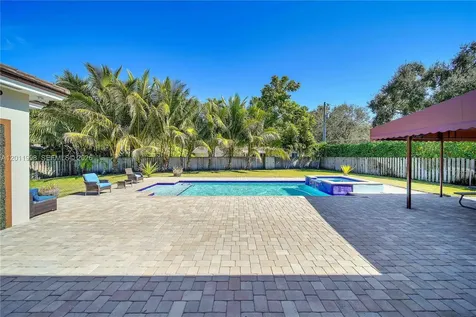 10703 SW 84th Avenue Miami FL 33156