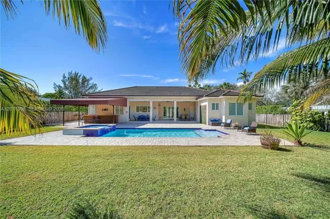 10703 SW 84th Avenue Miami FL 33156