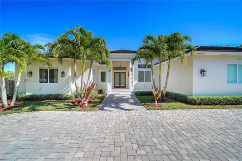 10703 SW 84th Avenue Miami FL 33156