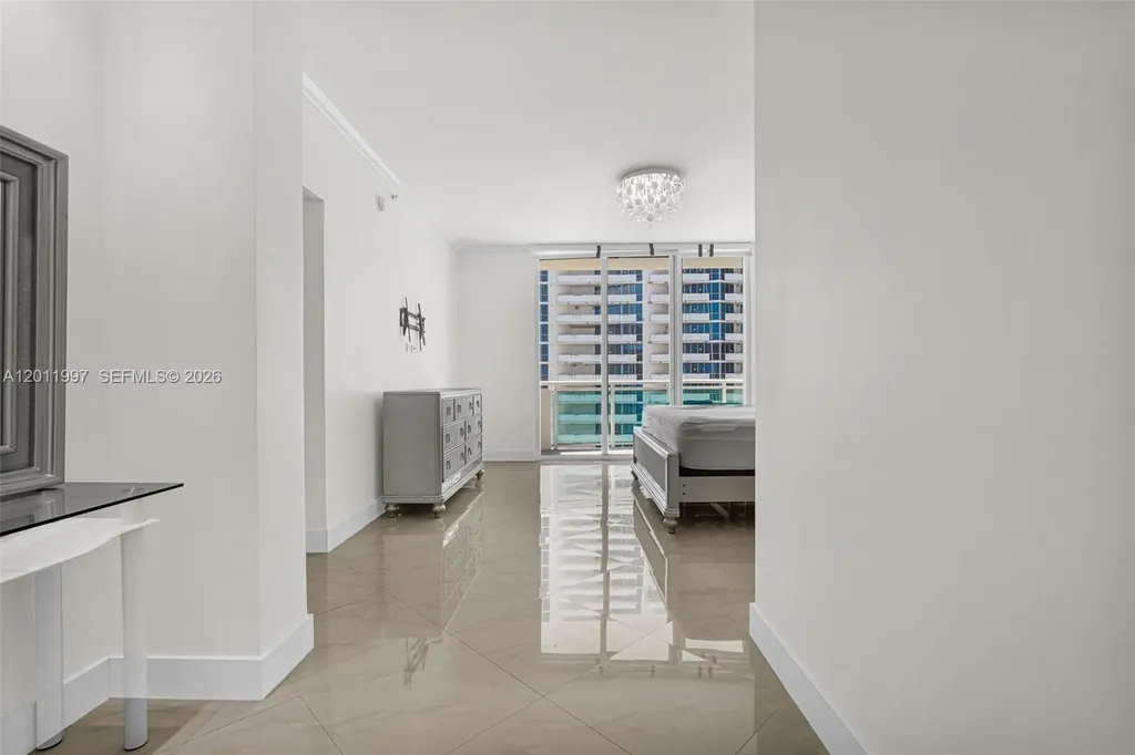 3001 S Ocean Drive Hollywood FL 33019