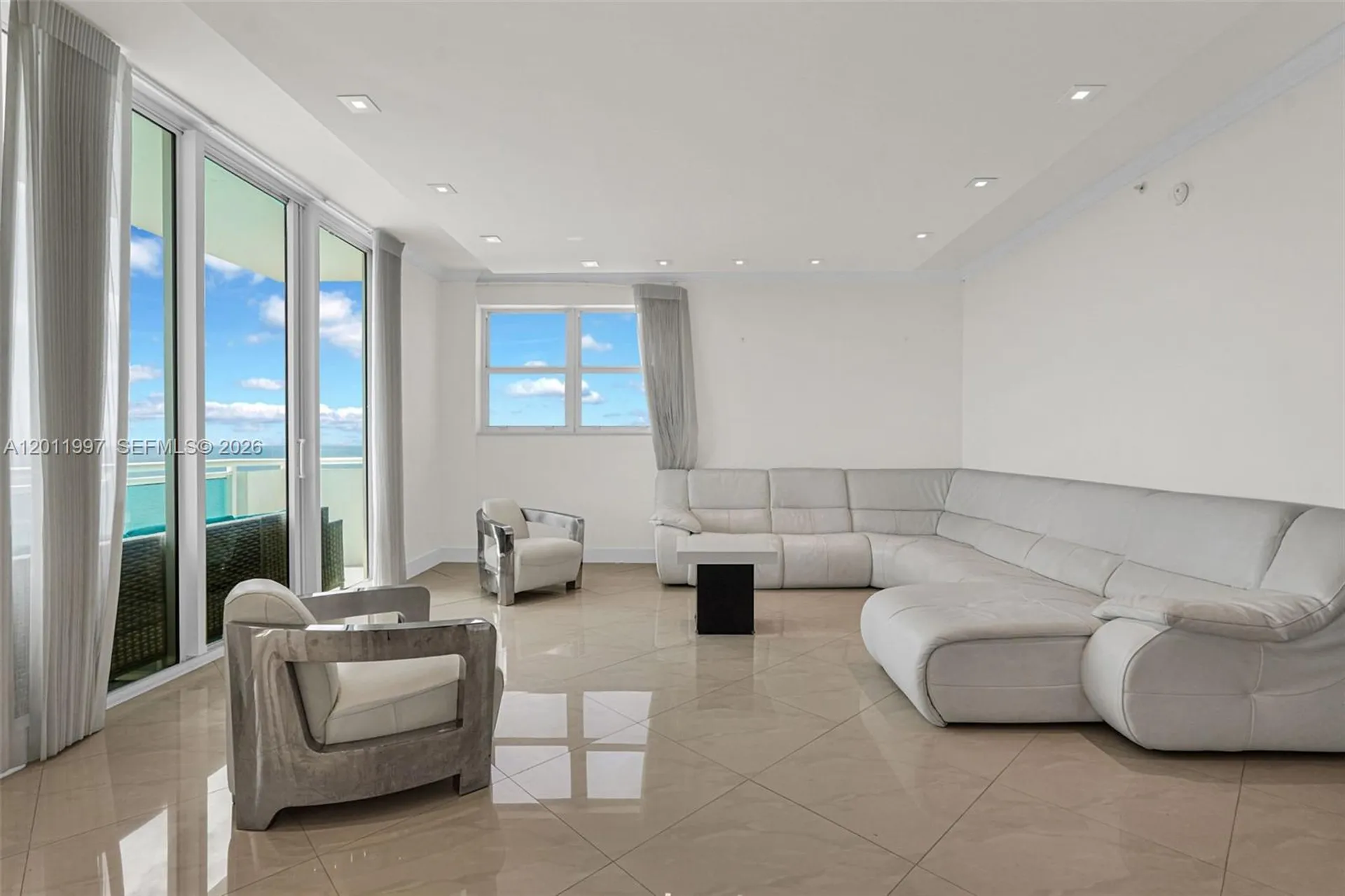 3001 S Ocean Drive Hollywood FL 33019
