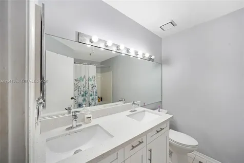 29 Simonton Circle Weston FL 33326