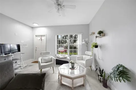 29 Simonton Circle Weston FL 33326
