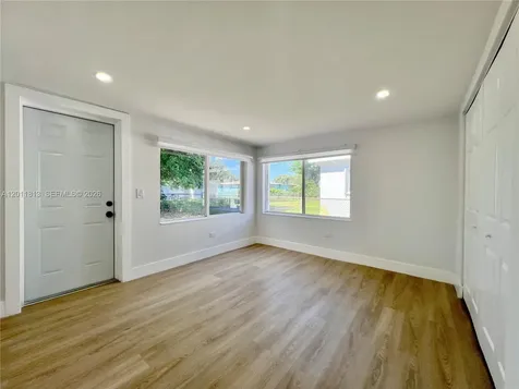 2370 NW 96th Street Miami FL 33147