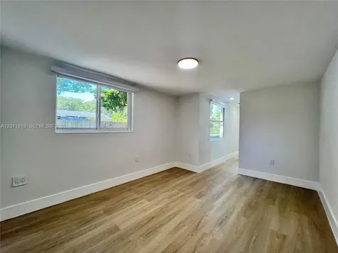 2370 NW 96th Street Miami FL 33147