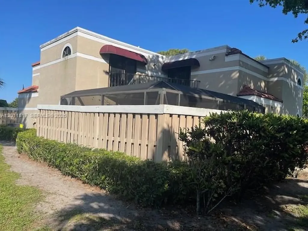 4355 Village Drive Delray Beach FL 33445