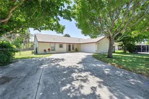 694 Dixie Lane West Palm Beach FL 33415