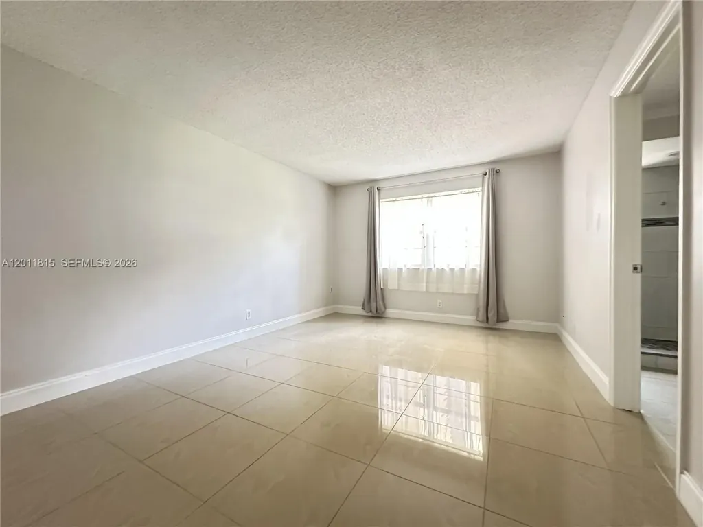 9370 SW 8th Street Boca Raton FL 33428