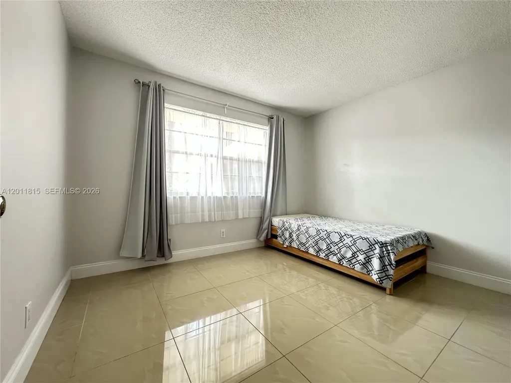 9370 SW 8th Street Boca Raton FL 33428