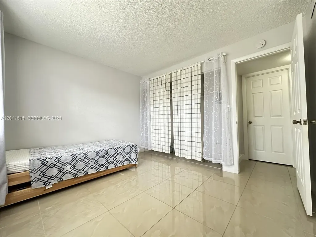 9370 SW 8th Street Boca Raton FL 33428