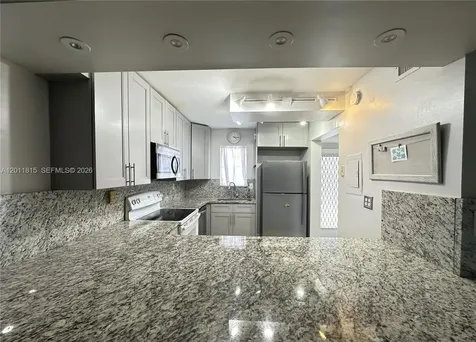 9370 SW 8th Street Boca Raton FL 33428