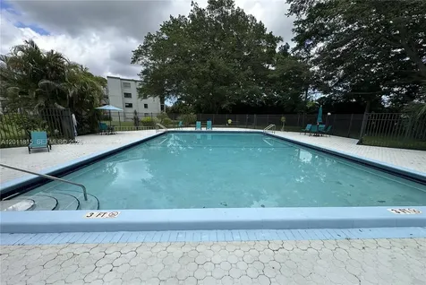 9370 SW 8th Street Boca Raton FL 33428