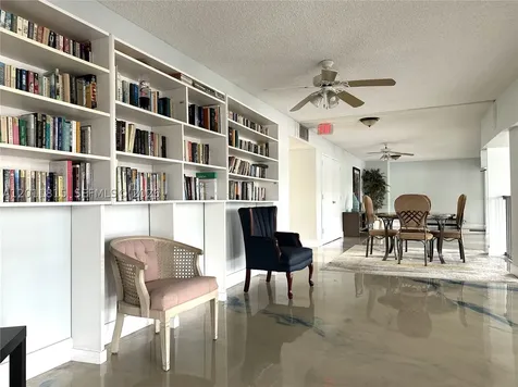 9370 SW 8th Street Boca Raton FL 33428
