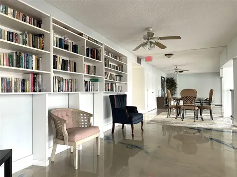 9370 SW 8th Street Boca Raton FL 33428