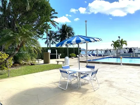 150 SE 25th Road Miami FL 33129