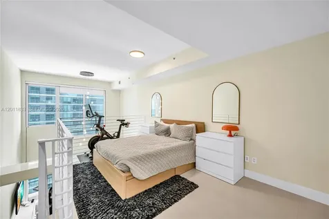 60 SW 13th Street Miami FL 33130